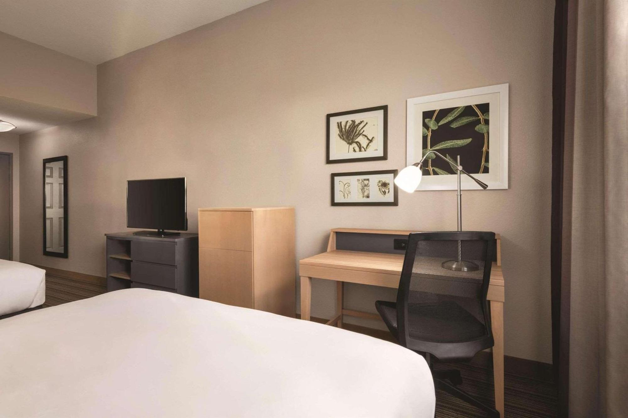Country Inn & Suites By Radisson, Bradenton-Lakewood-Ranch, Fl Dış mekan fotoğraf