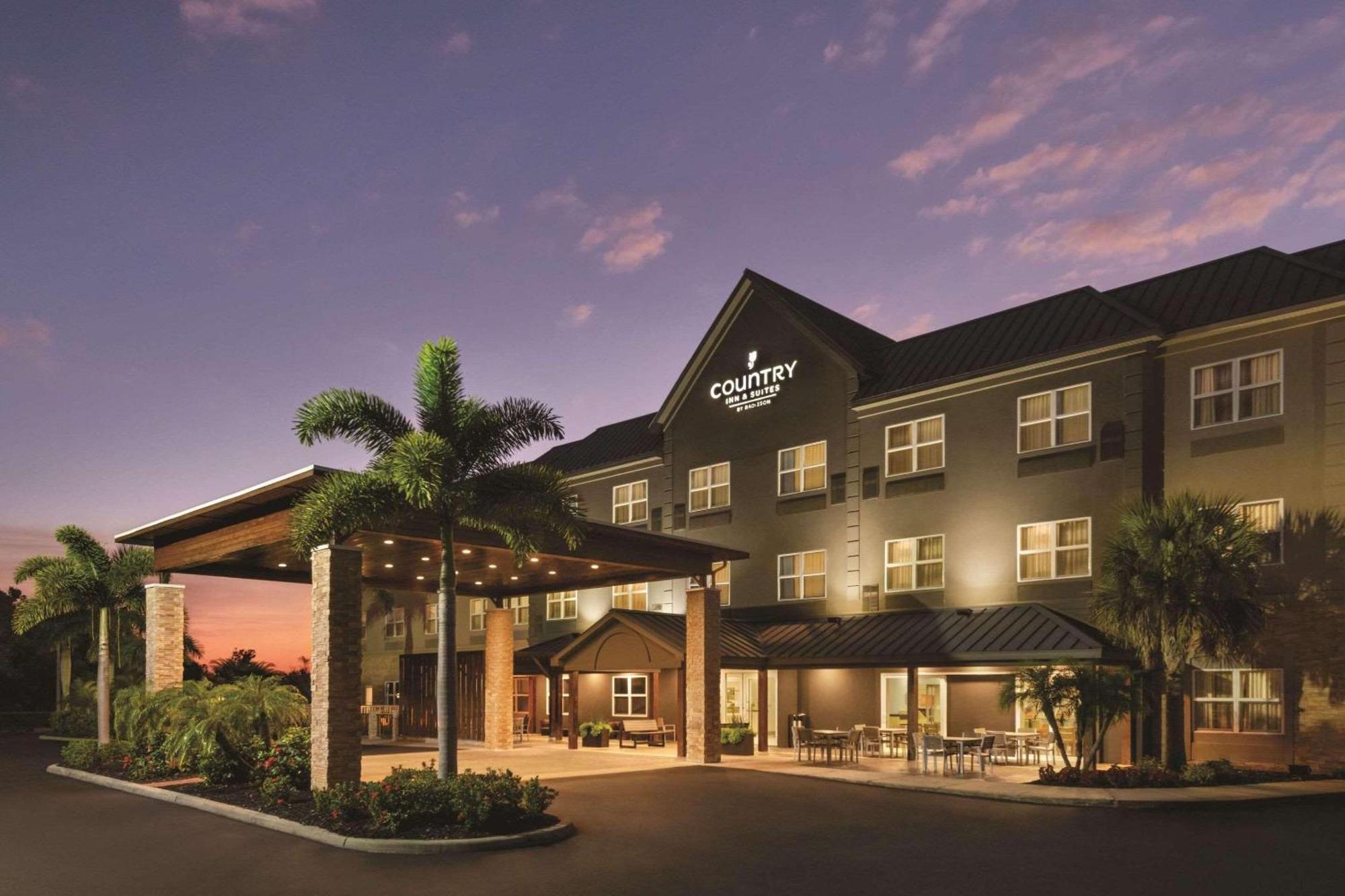 Country Inn & Suites By Radisson, Bradenton-Lakewood-Ranch, Fl Dış mekan fotoğraf